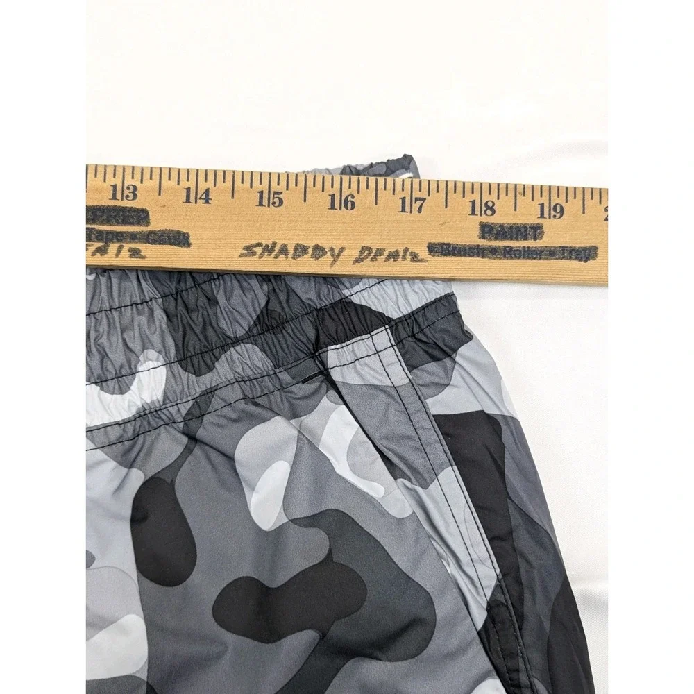 Nike Windbreaker Camouflage Joggers Pants Womans XL Pink Check 34x26 Plus